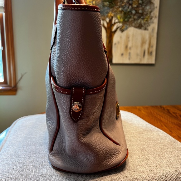 Dooney and Bourke pebble leather Kristen tote in color oyster - Picture 4 of 9